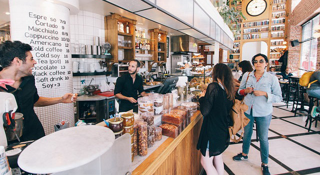 Szene in einer Kaffeebar